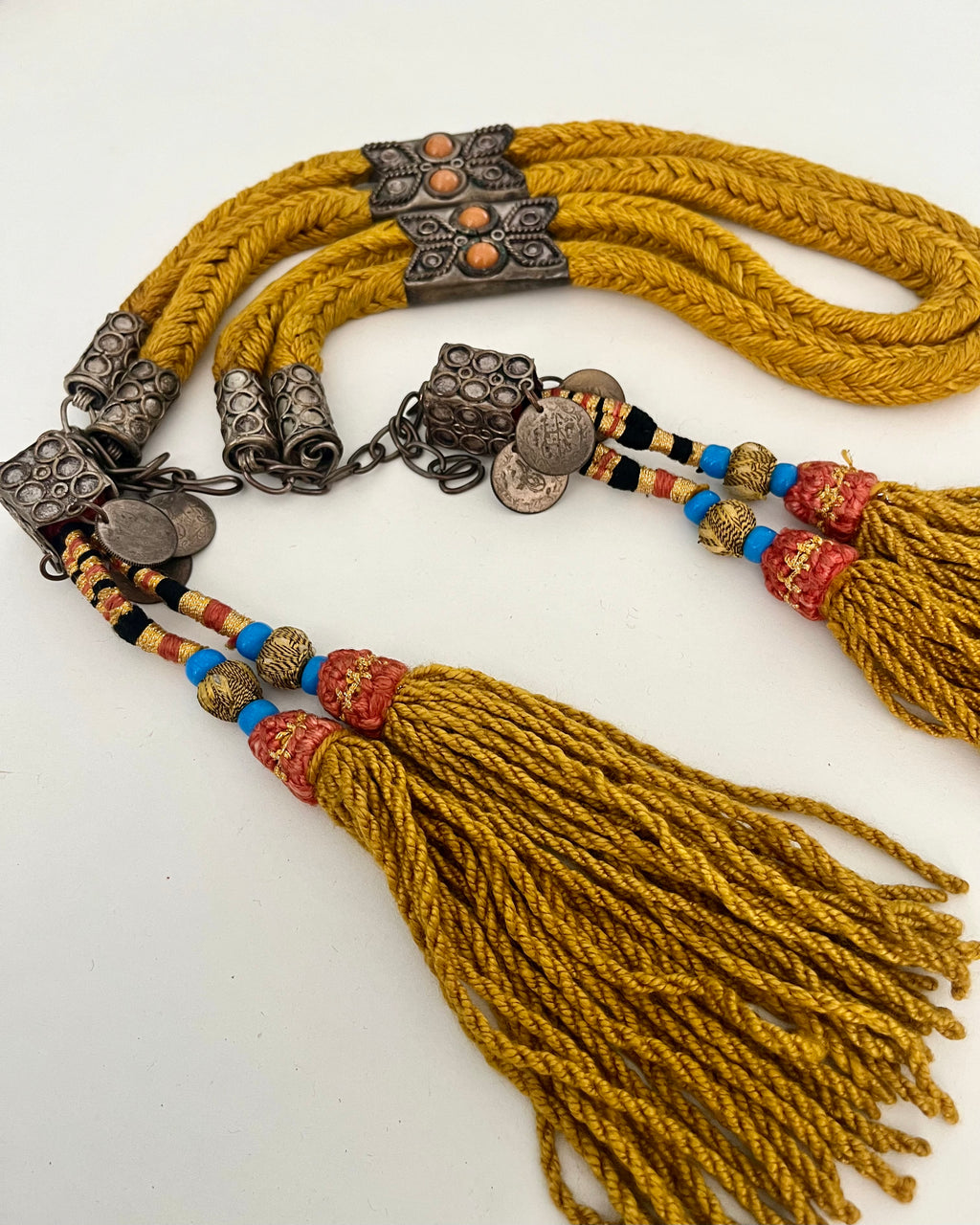 Cintura etnica con nappe