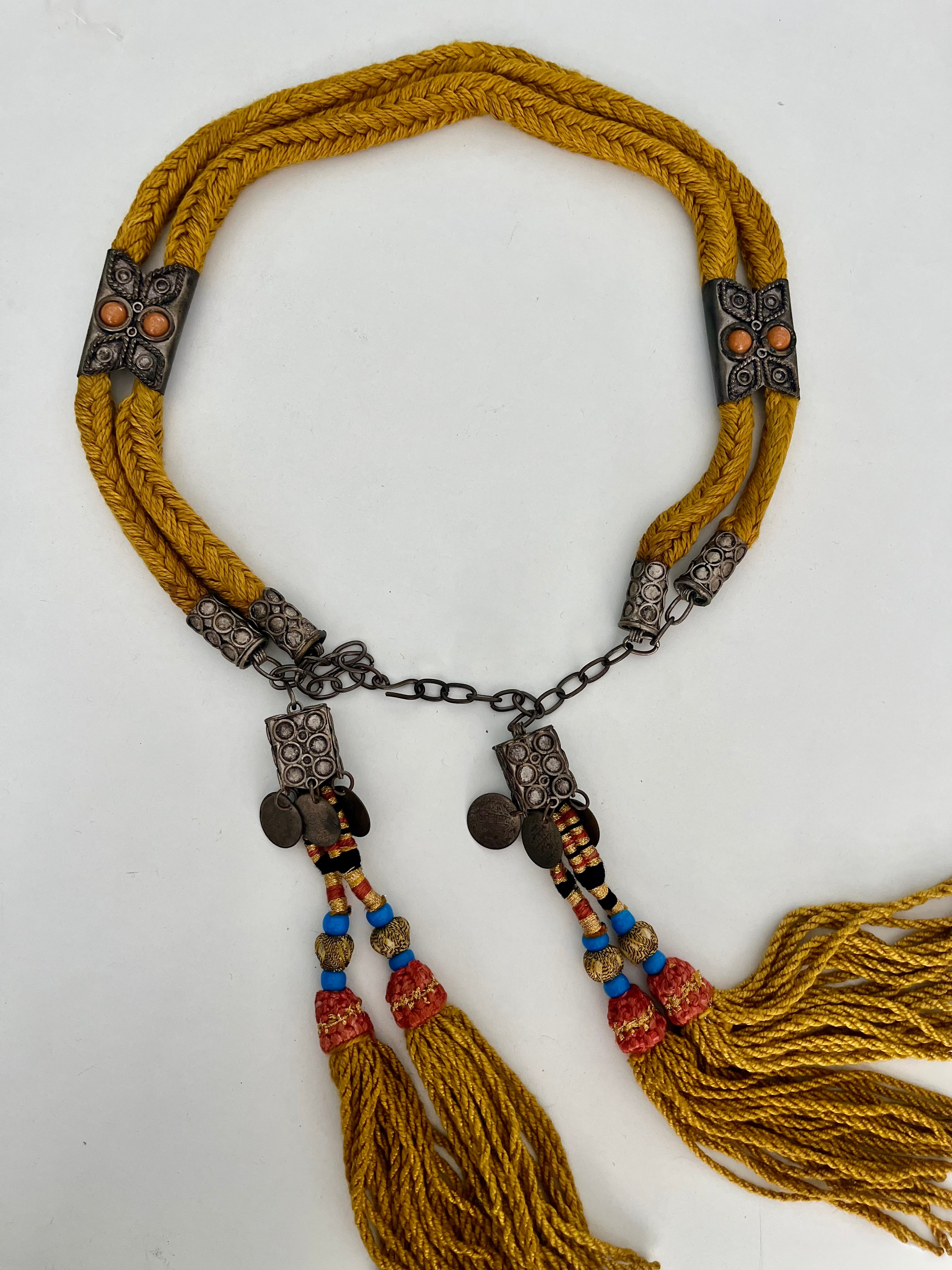 Cintura etnica con nappe