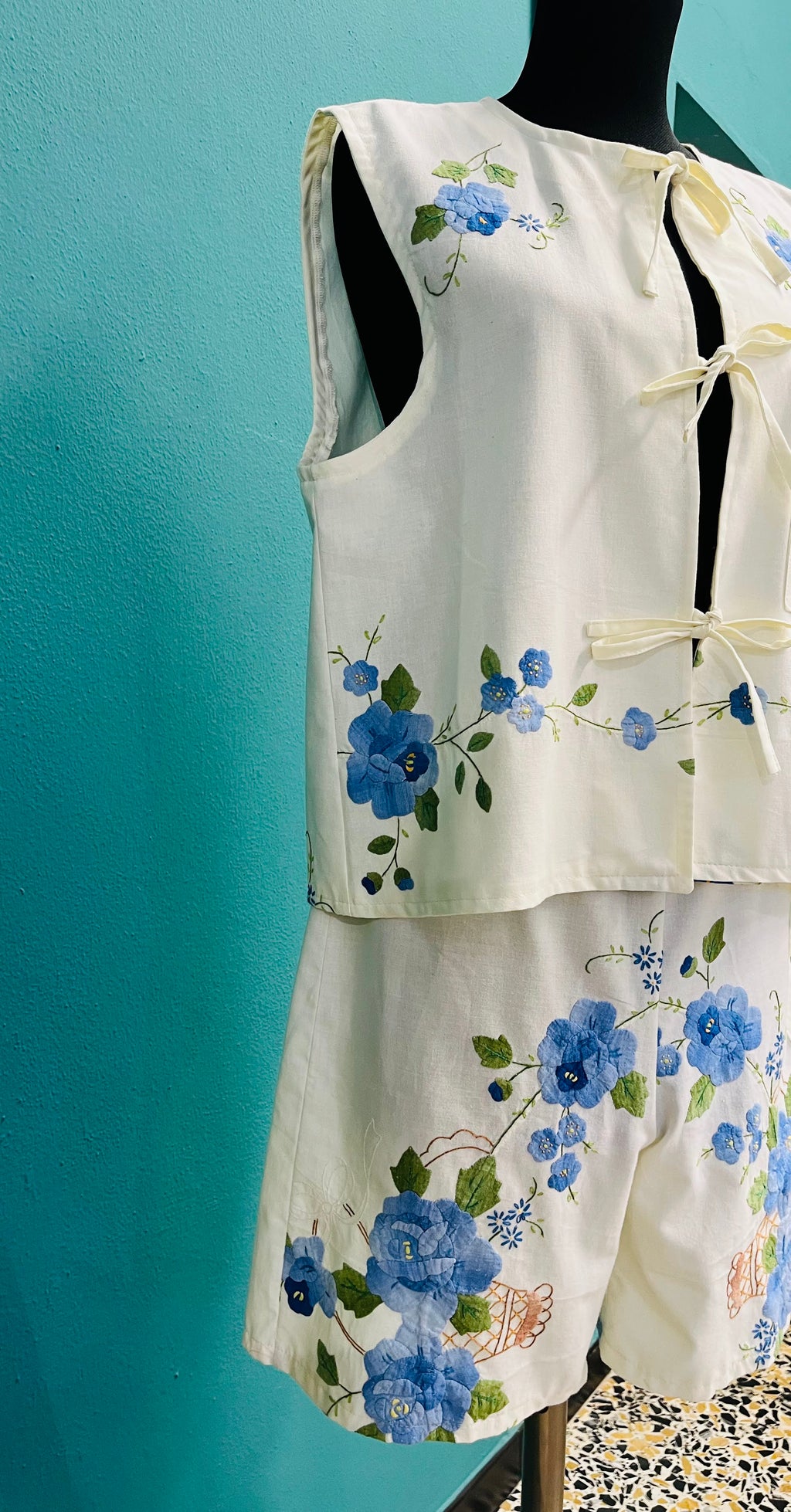 Camicia smanicata