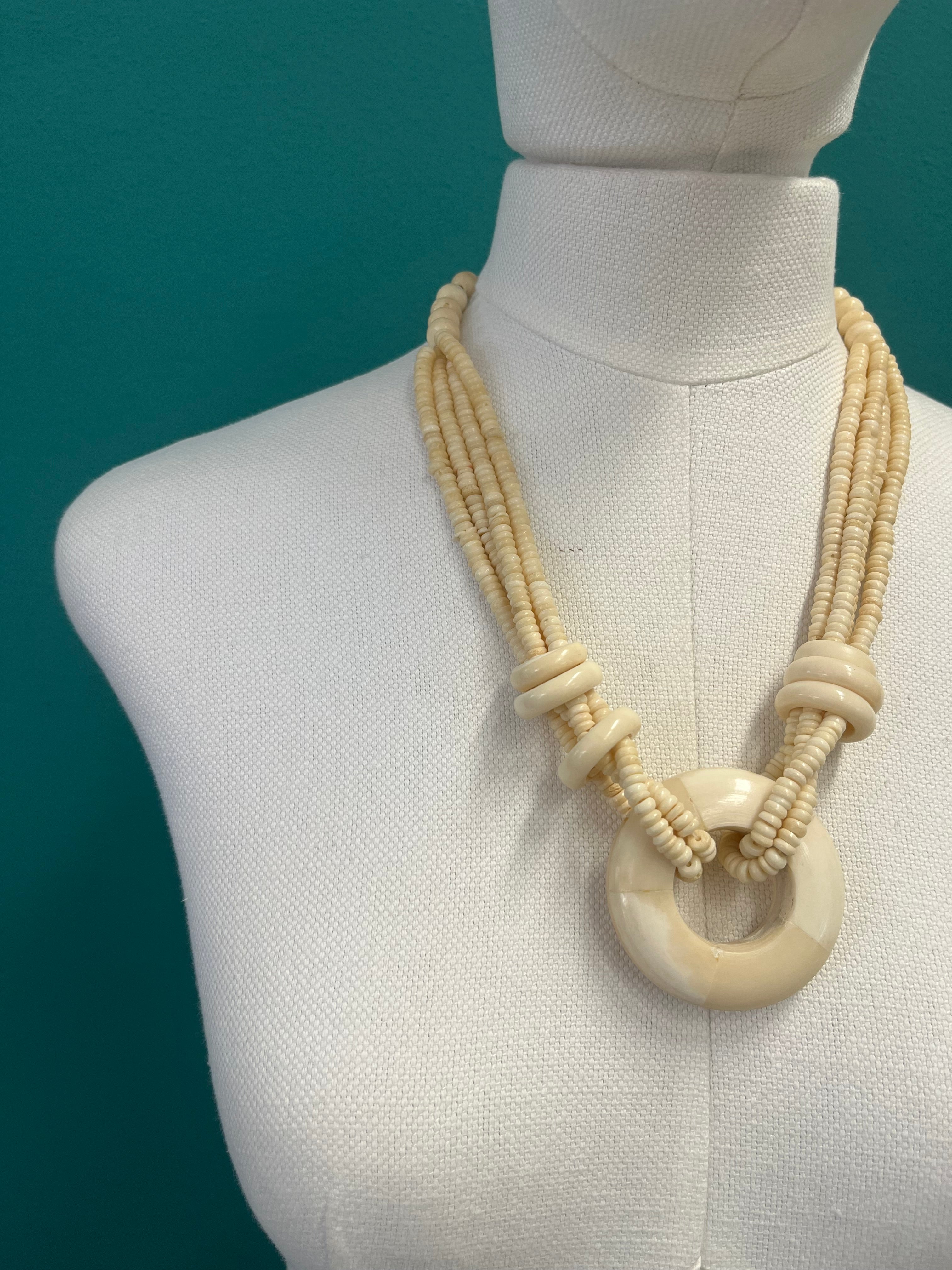 Collana in osso ‘80