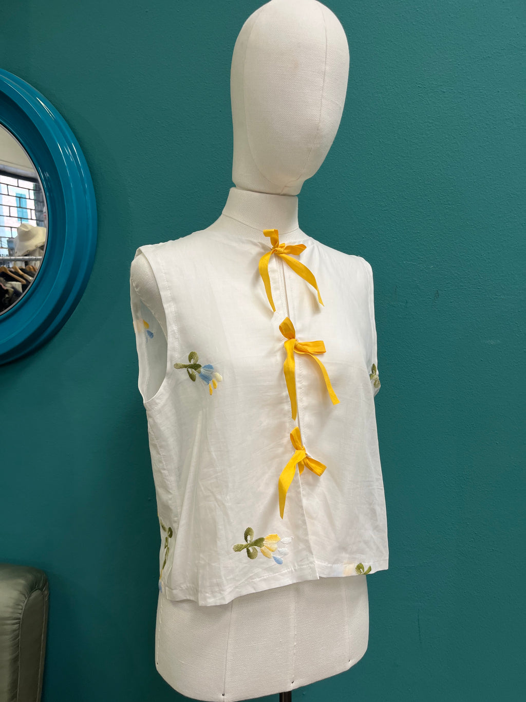 Camicia smanicata