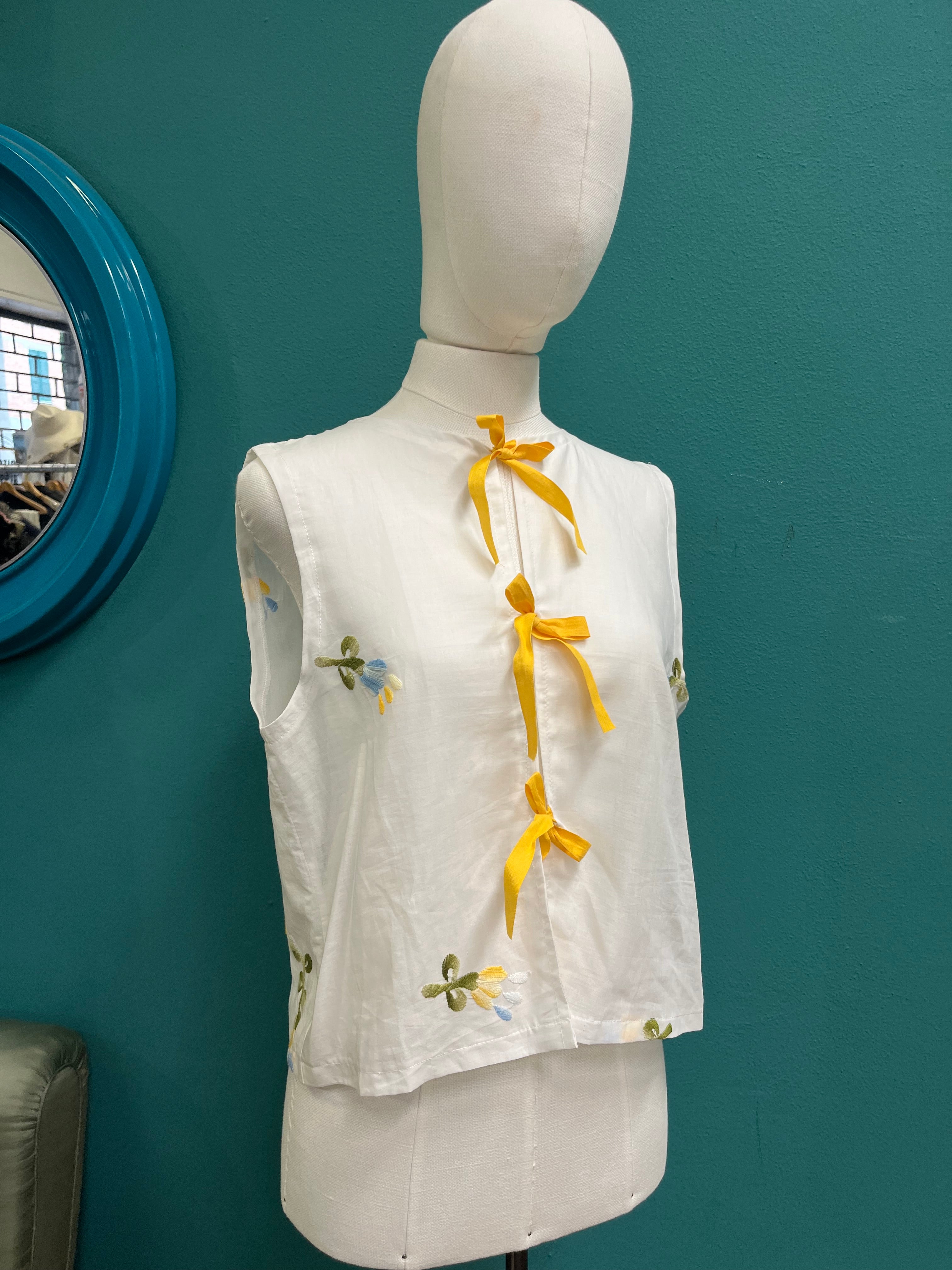 Camicia smanicata
